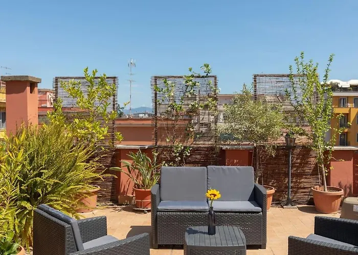 Penthouse With Jacuzzi Appartamento *